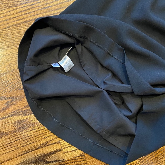 LOFT Capped Sleeve Shift Dress - Picture 13 of 13